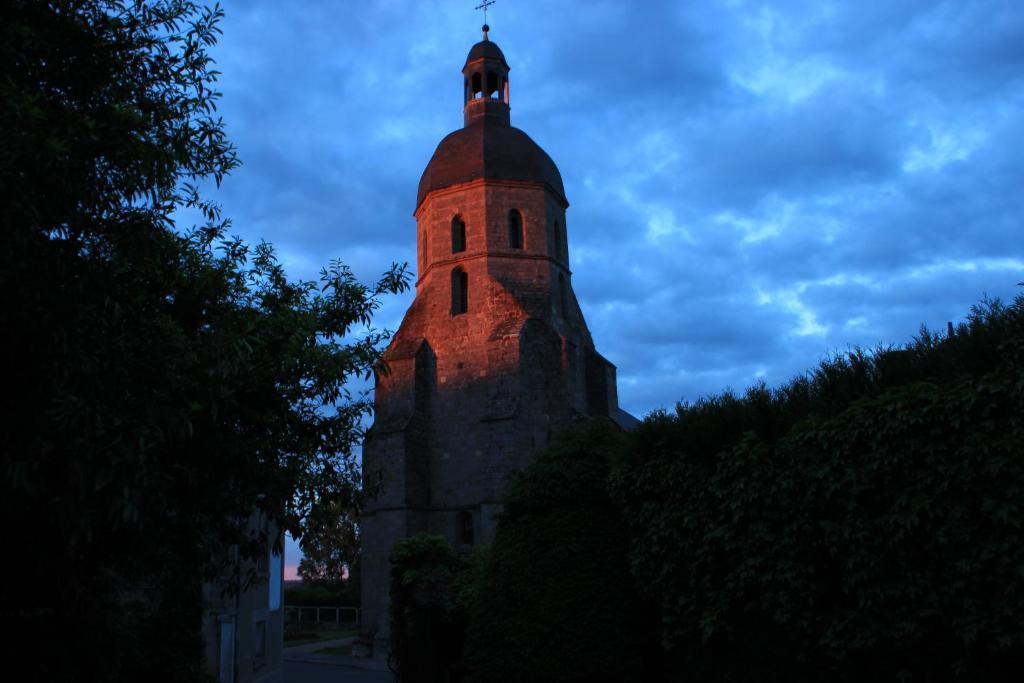 Hotel Du Berry Aigurande 외부 사진